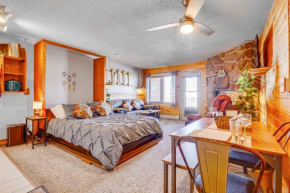 2 Mi to Granby Ranch Dog-Friendly Studio!